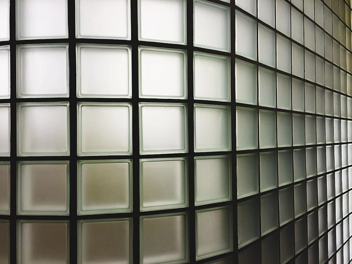 Glass Block Melengkung